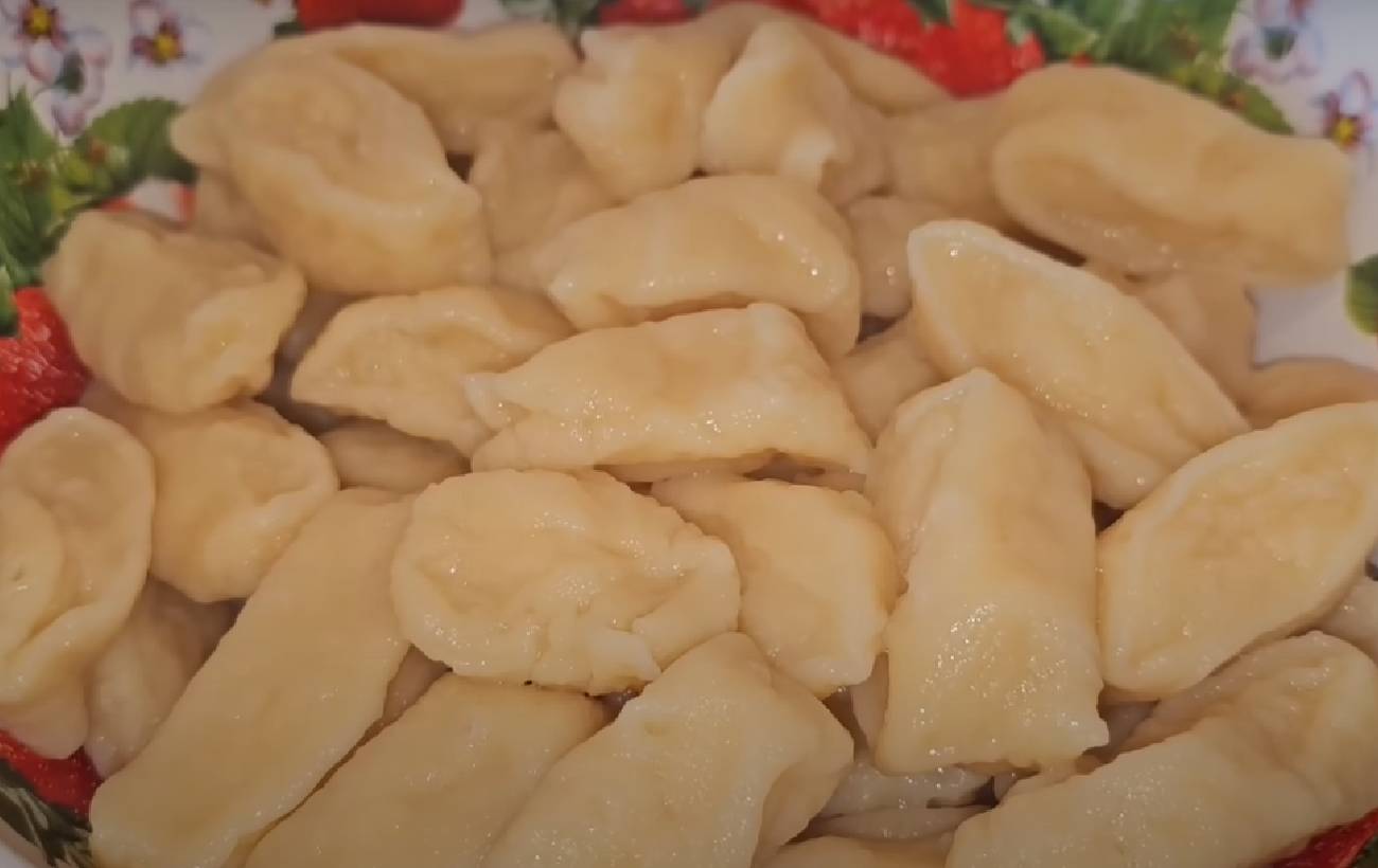 Коцюрба з галушками: рецепт ситного козацького обіду